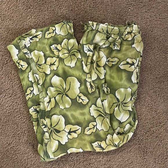 Green Flower Print Set - Picture 2 of 3